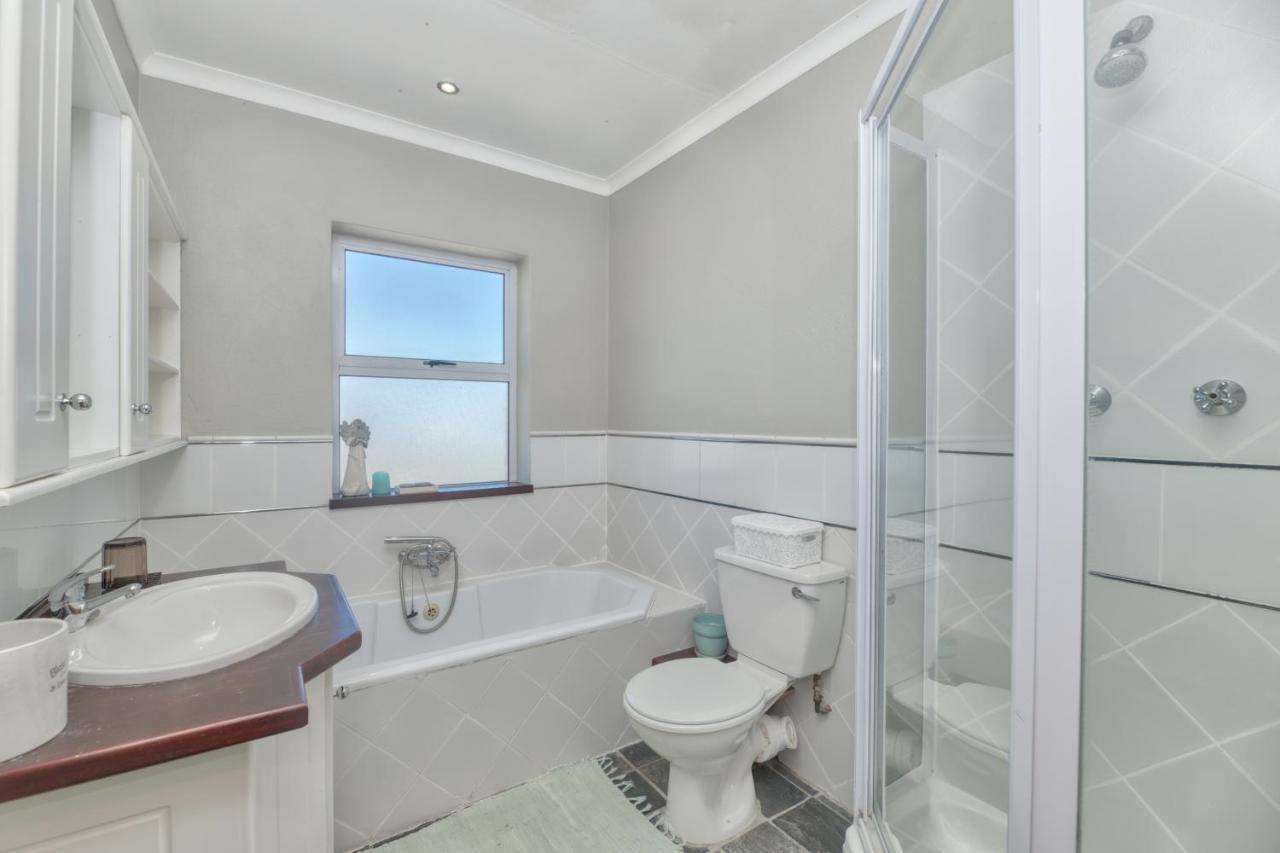 Colours Of The Sea - Main House Villa Struisbaai Exterior foto